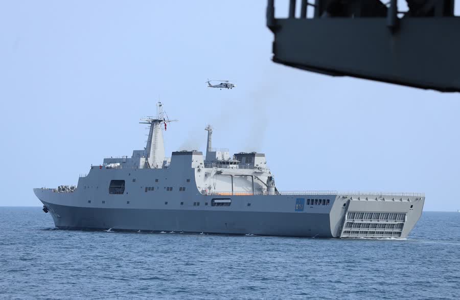 中国制造军舰接舰仪式在泰国海军基地举行