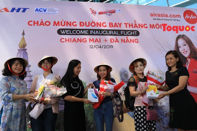 为什么越南那么多韩国游客_中国游客抵达越南收到鲜花和红包_中国到越南签证